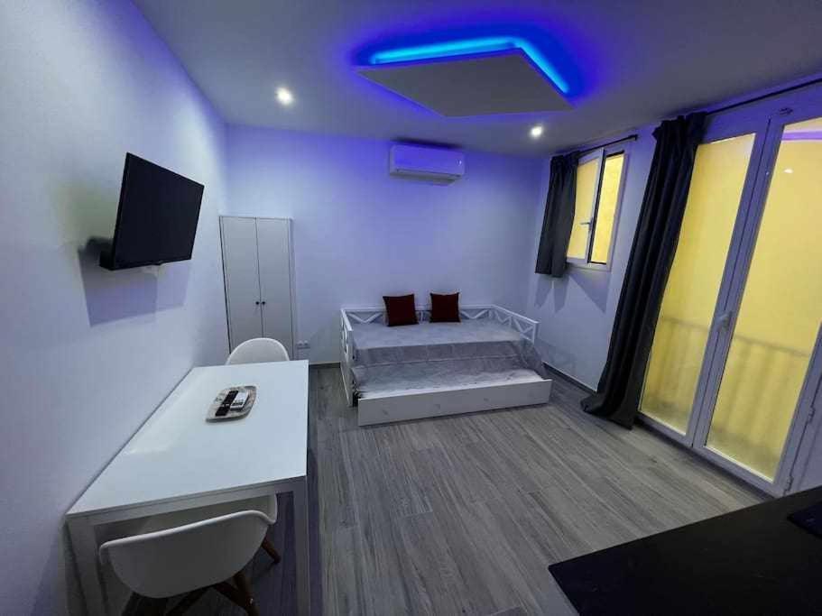 Acogedor Apartamento En Gran Via Мадрид Екстер'єр фото